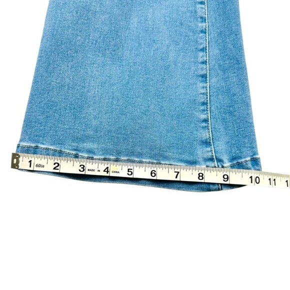 High-Waisted Light Blue Flare Jeans With Tie Belt Women Size 6 - Picture 5 of 9